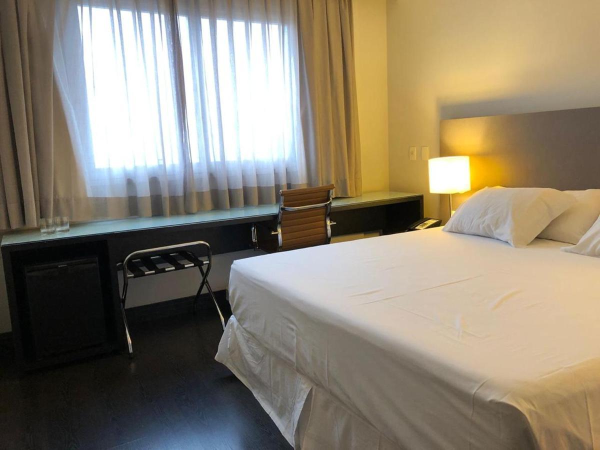 Quarto Deluxe com Cama King-size